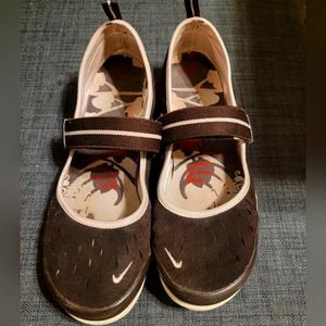 Nike Brown Pink Mary Jane Suede Flats Elastic Strap